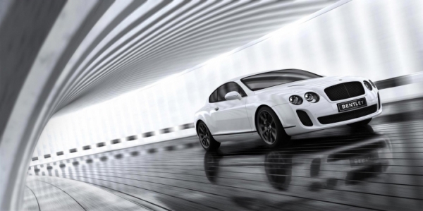 Photograph Nigel Harniman Bentley Motors Continental Gt Speed on One Eyeland